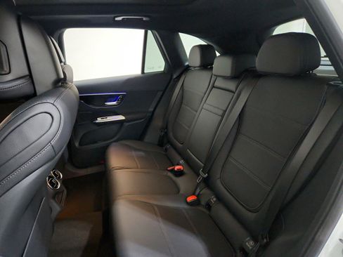 New 2026 Mercedes-Benz GLC 300 image 9