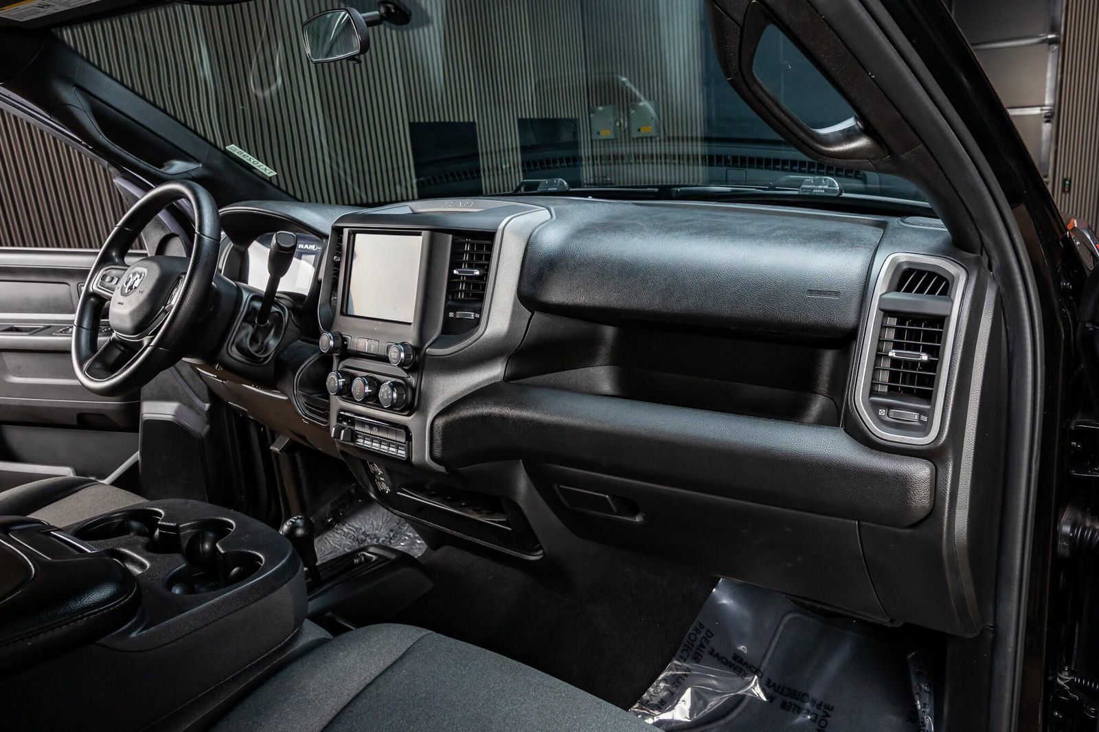 Used 2024 RAM 3500 Tradesman AWD/4WD image 17