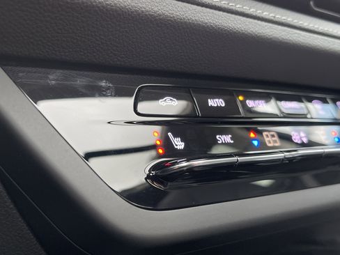 Used 2022 Buick Envision Preferred image 31