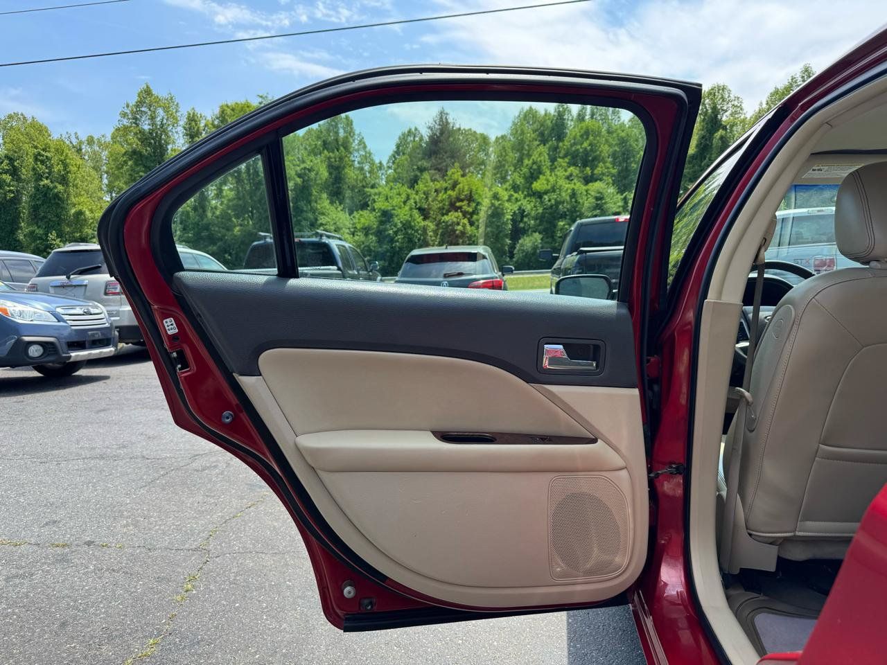 Used 2010 Ford Fusion SEL FWD image 11