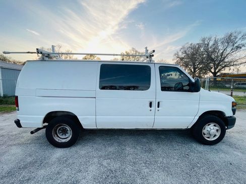 Used 2008 Ford E-250 and Econoline 250 image 13