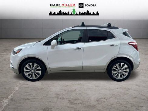 Used 2018 Buick Encore Preferred w/ LPO, Road Trip Package FWD image 2