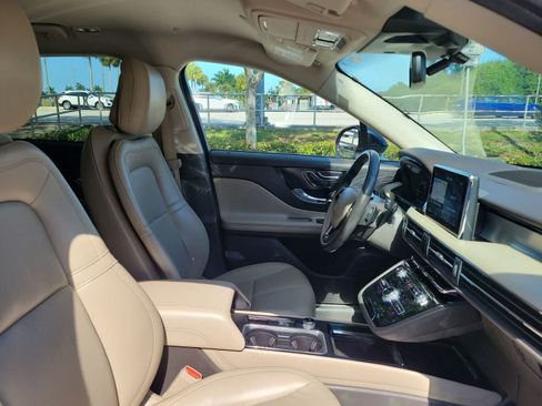 Used 2020 Lincoln Corsair FWD w/ Equipment Group 101A image 22