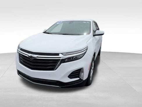 Certified 2024 Chevrolet Equinox LT FWD image 2