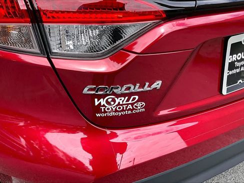 Used 2023 Toyota Corolla LE FWD image 30