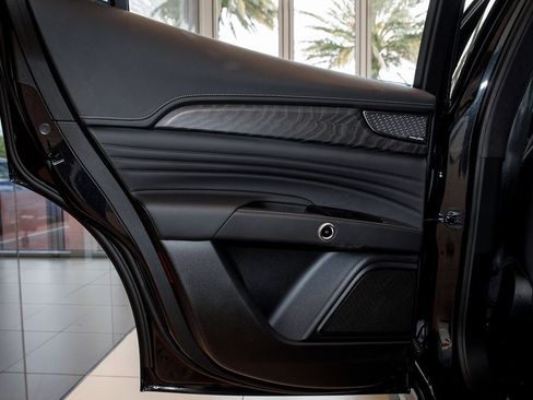 New 2025 Maserati Grecale GT image 28