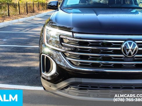 Used 2024 Volkswagen Atlas SE image 12