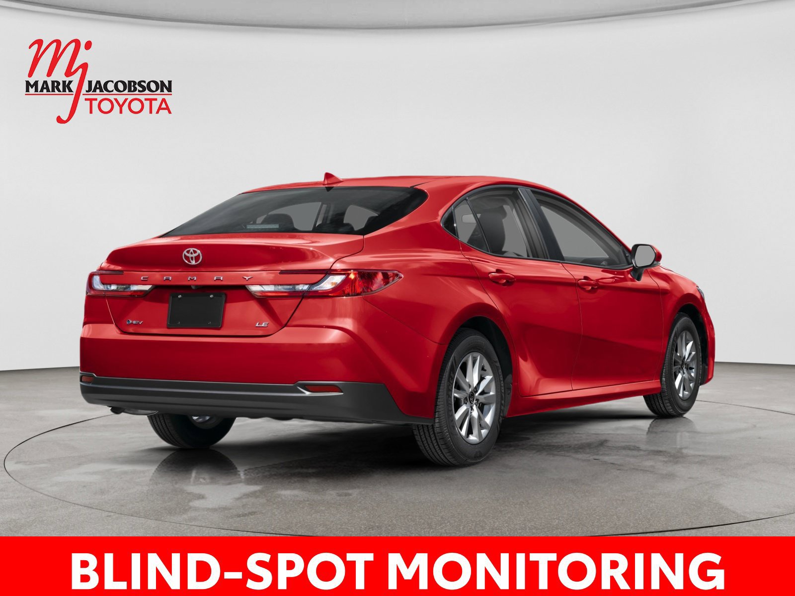Used 2025 Toyota Camry SE FWD image 3