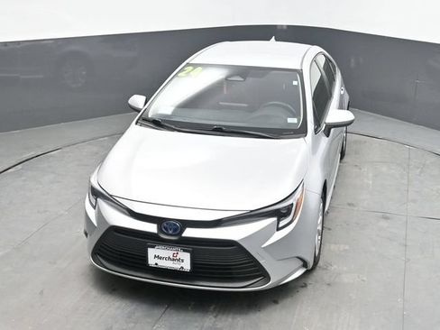 Used 2024 Toyota Corolla LE w/ LE Convenience Package FWD image 26