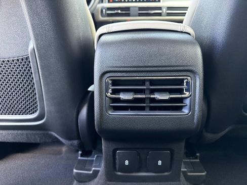 New 2026 Lincoln Corsair Premiere image 16