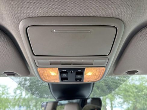 Used 2024 Honda Odyssey EX-L image 47