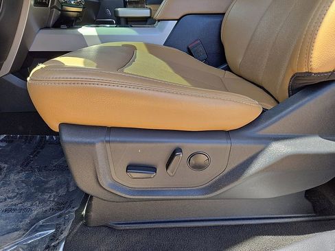 Used 2022 Ford F250 Lariat w/ Lariat Value Package RWD image 23