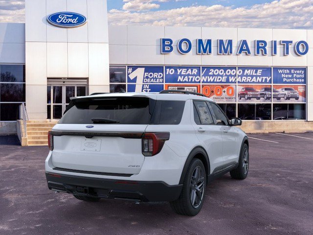 New 2026 Ford Explorer ST-Line w/ ST-Line Street Pack AWD/4WD image 8