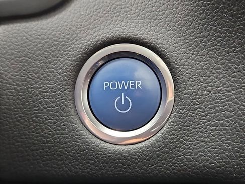 Used 2024 Toyota Tundra Limited AWD/4WD image 23
