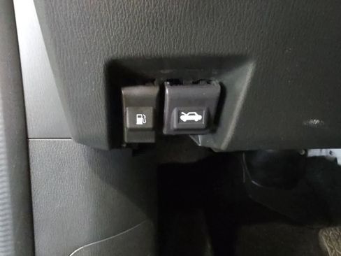 Used 2025 MAZDA CX-5 AWD 2.5 S w/ Select Package image 17