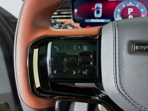 Used 2025 Land Rover Range Rover Sport SV Edition Two image 10