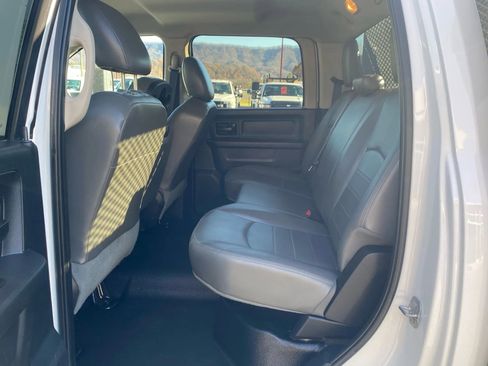 Used 2016 RAM 4500 Tradesman image 28
