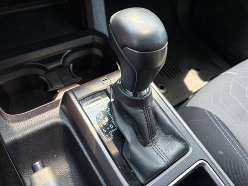 Used 2022 Toyota Tacoma TRD Sport w/ Technology Package AWD/4WD image 19
