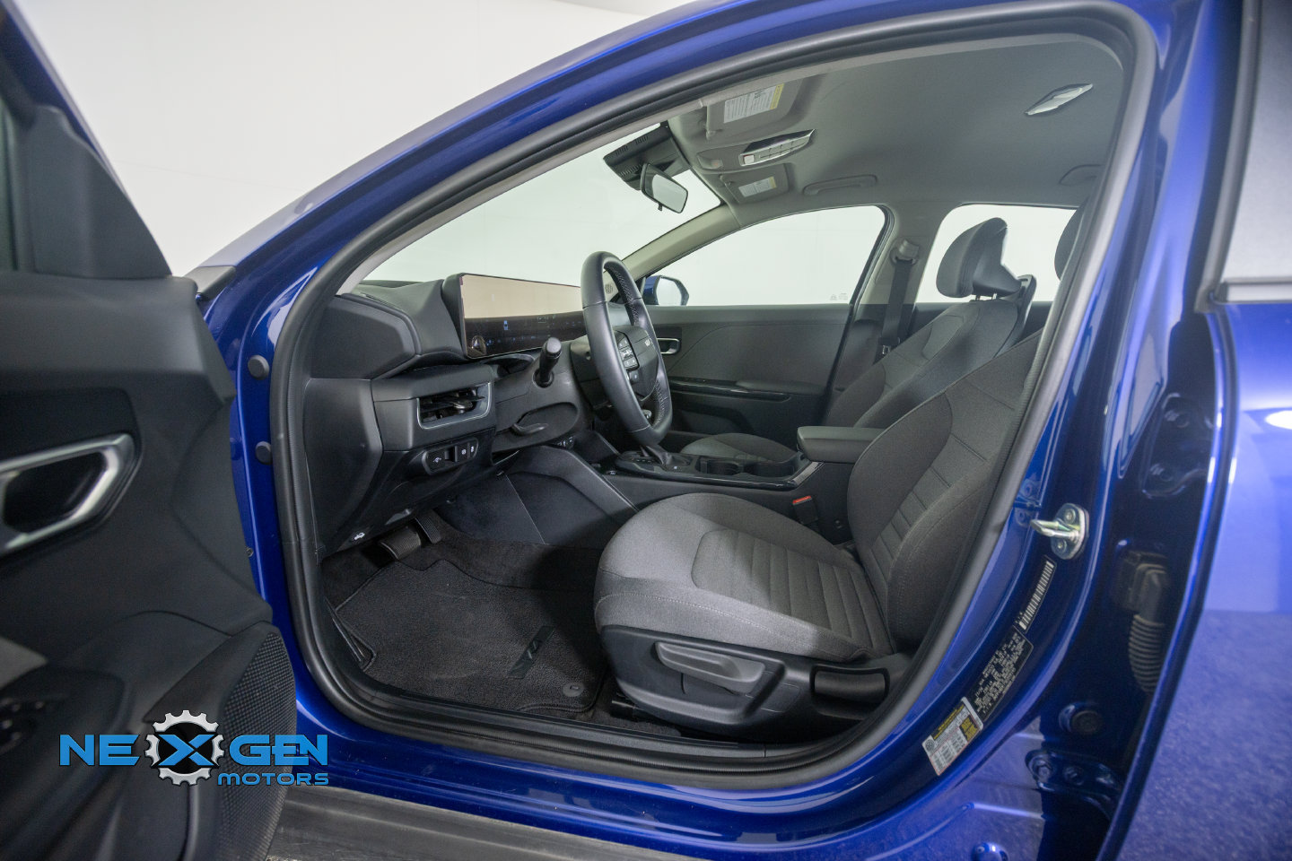 Used 2025 Kia K4 EX FWD image 14