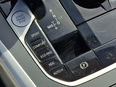 Used 2023 BMW X6 xDrive40i w/ Premium Package image 30