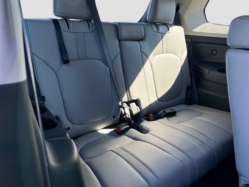 Used 2025 Honda Pilot EX-L image 26