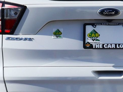 Used 2017 Ford Escape S image 19