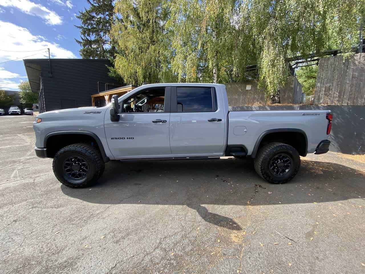 Used 2025 Chevrolet Silverado 2500 ZR2 w/ ZR2 Bison Edition AWD/4WD image 3