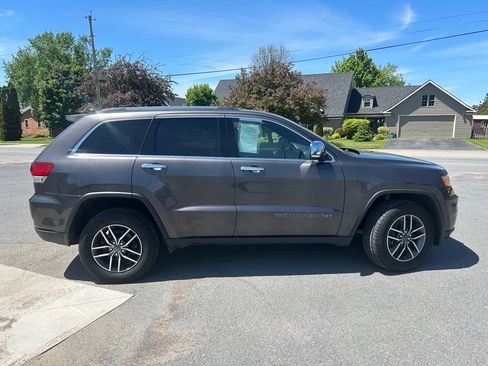 Used 2021 Jeep Grand Cherokee Limited image 8