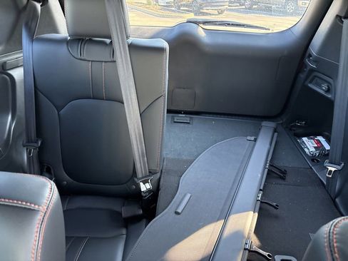 Used 2024 Honda Pilot TrailSport image 16