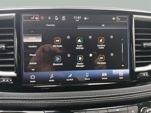 Used 2023 Chrysler Pacifica Touring-L image 23