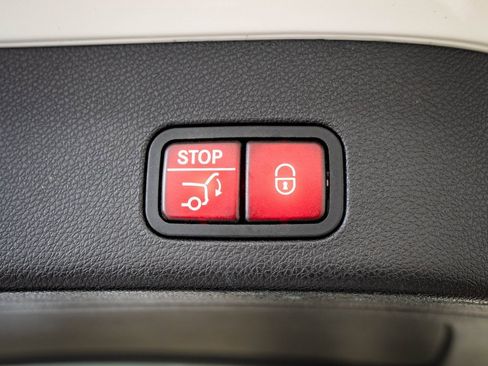 Used 2016 Mercedes-Benz GL 450 4MATIC image 19