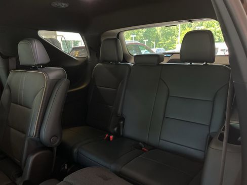 New 2026 Chevrolet Traverse High Country w/ LPO, Floor Liner Package FWD image 17