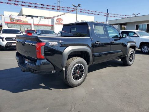 New 2025 Toyota Tacoma TRD Off-Road image 3