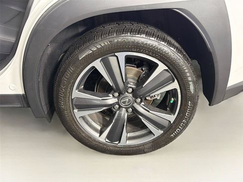 Used 2019 Lexus UX 200 FWD image 35