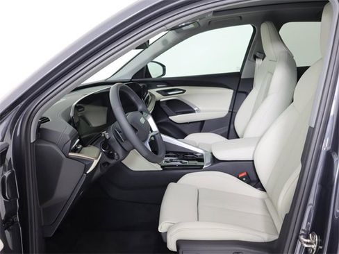 New 2025 Audi Q5 Premium Plus image 12