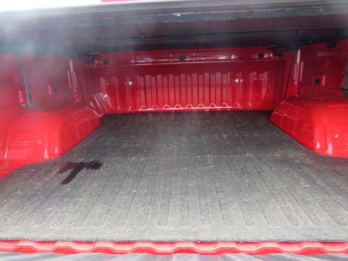 Used 2022 Chevrolet Silverado 1500 LT w/ Z71 Off-Road Package image 22