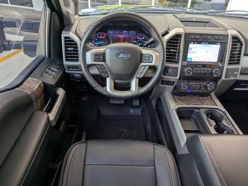 Used 2019 Ford F450 Lariat w/ Lariat Ultimate Package AWD/4WD image 16