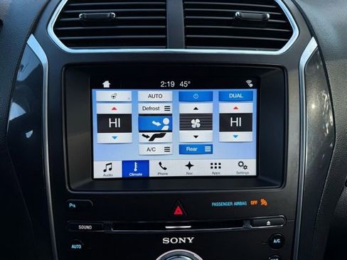 Used 2017 Ford Explorer Sport image 15