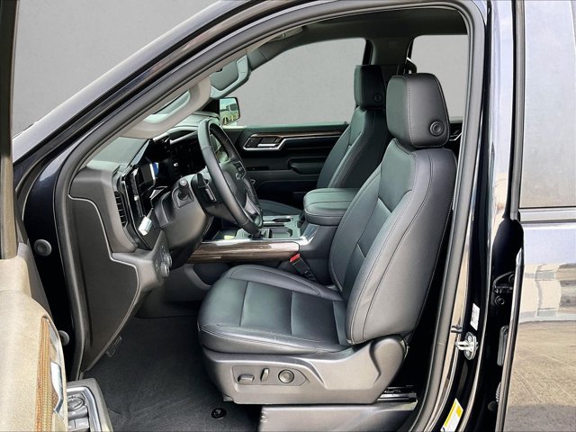 Used 2024 Chevrolet Silverado 1500 RST w/ Convenience Package II RWD image 28