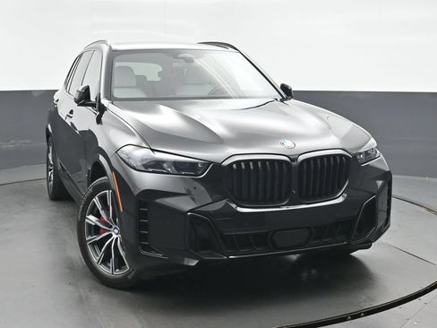 Used 2024 BMW X5 xDrive40i w/ M Sport Package AWD/4WD image 8