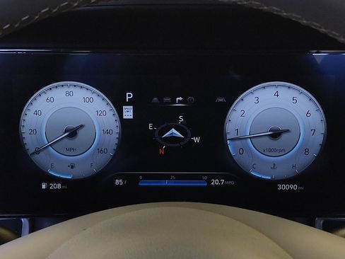 Used 2025 Hyundai Elantra SEL FWD image 23