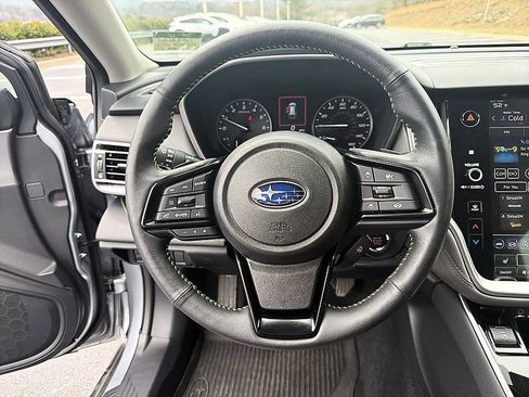 Used 2025 Subaru Outback Onyx Edition w/ Popular Package #2 image 13