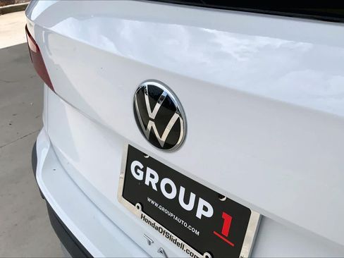 Used 2024 Volkswagen Taos S FWD image 10