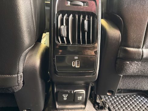 Used 2022 Jeep Compass Trailhawk w/ Sun and Sound Group AWD/4WD image 11