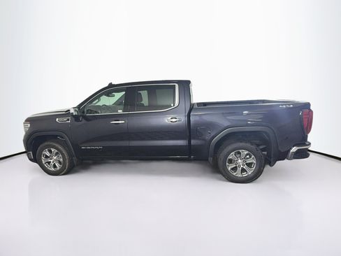 Used 2025 GMC Sierra 1500 SLT AWD/4WD image 4