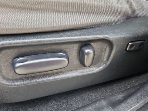Used 2021 Toyota Tacoma SR5 RWD image 15