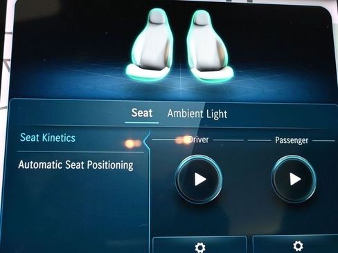 Used 2023 Mercedes-Benz C 300 Sedan image 16