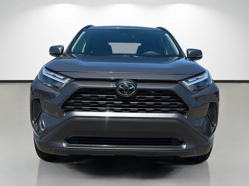 Used 2025 Toyota RAV4 XLE image 8