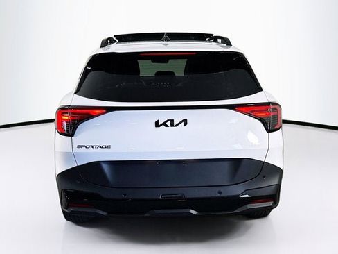 Certified 2026 Kia Sportage X-Line w/ X-Line Premium Package AWD/4WD image 6