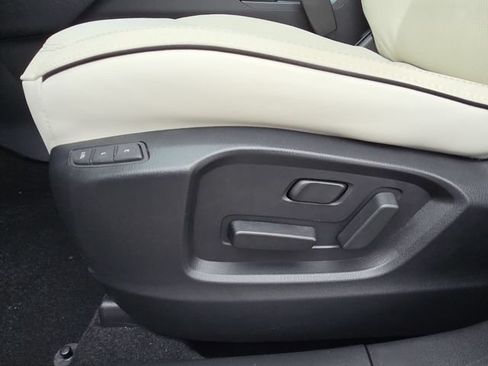 Used 2025 MAZDA CX-5 AWD 2.5 S w/ Preferred Package image 12